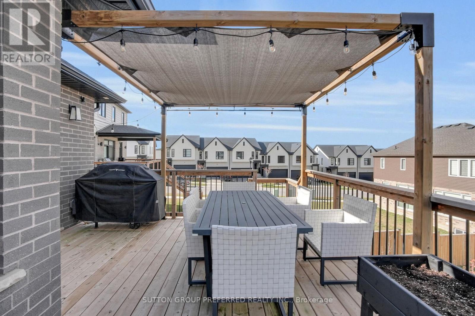 1928 Trailsway Drive, London South, Ontario  N6K 0K7 - Photo 41 - X12778160