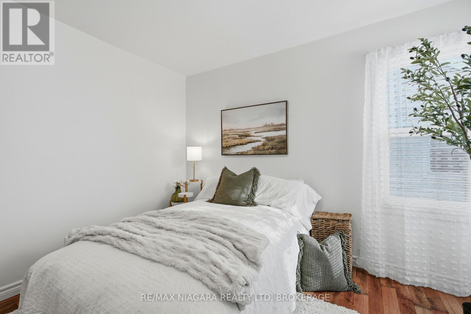 45 Plymouth Avenue, St. Catharines, Ontario  L2R 2X8 - Photo 12 - X12778120