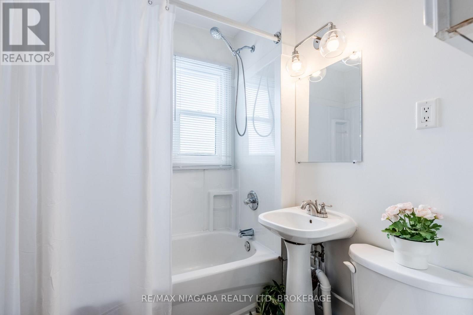 45 Plymouth Avenue, St. Catharines, Ontario  L2R 2X8 - Photo 15 - X12778120