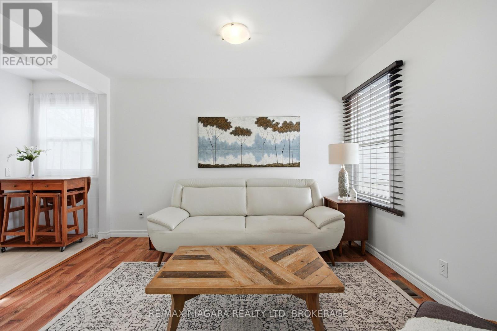 45 Plymouth Avenue, St. Catharines, Ontario  L2R 2X8 - Photo 7 - X12778120