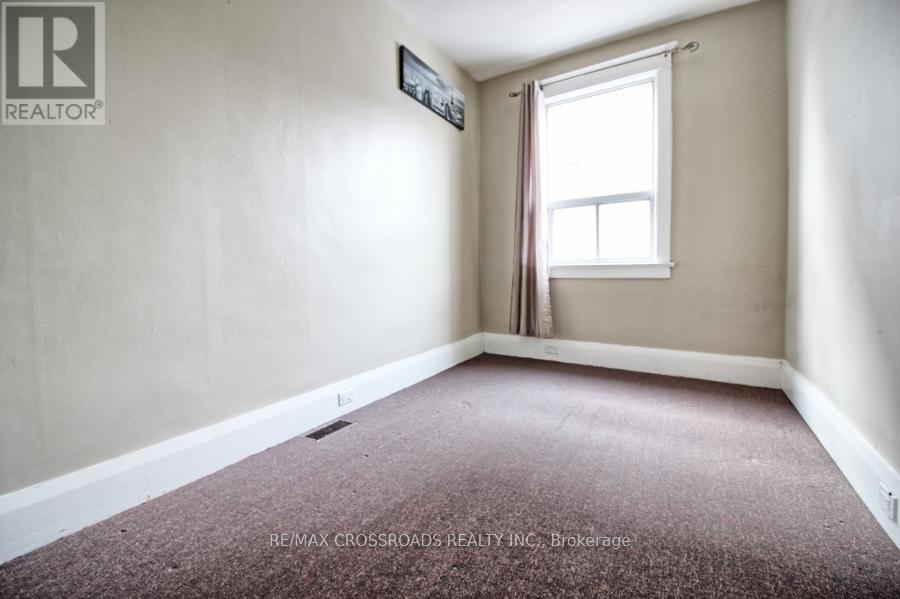 2nd Fl - 2001 Yonge Street, Toronto (Mount Pleasant West), Ontario  M4S 1Z8 - Photo 2 - C12778084