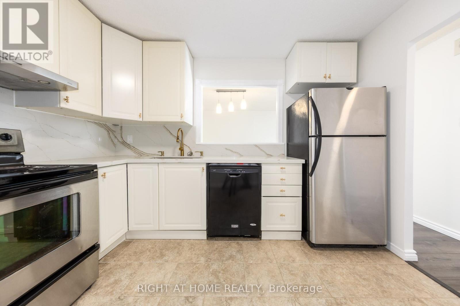 3206 - 10 Tangreen Court, Toronto, Ontario  M2M 4B9 - Photo 15 - C12778092