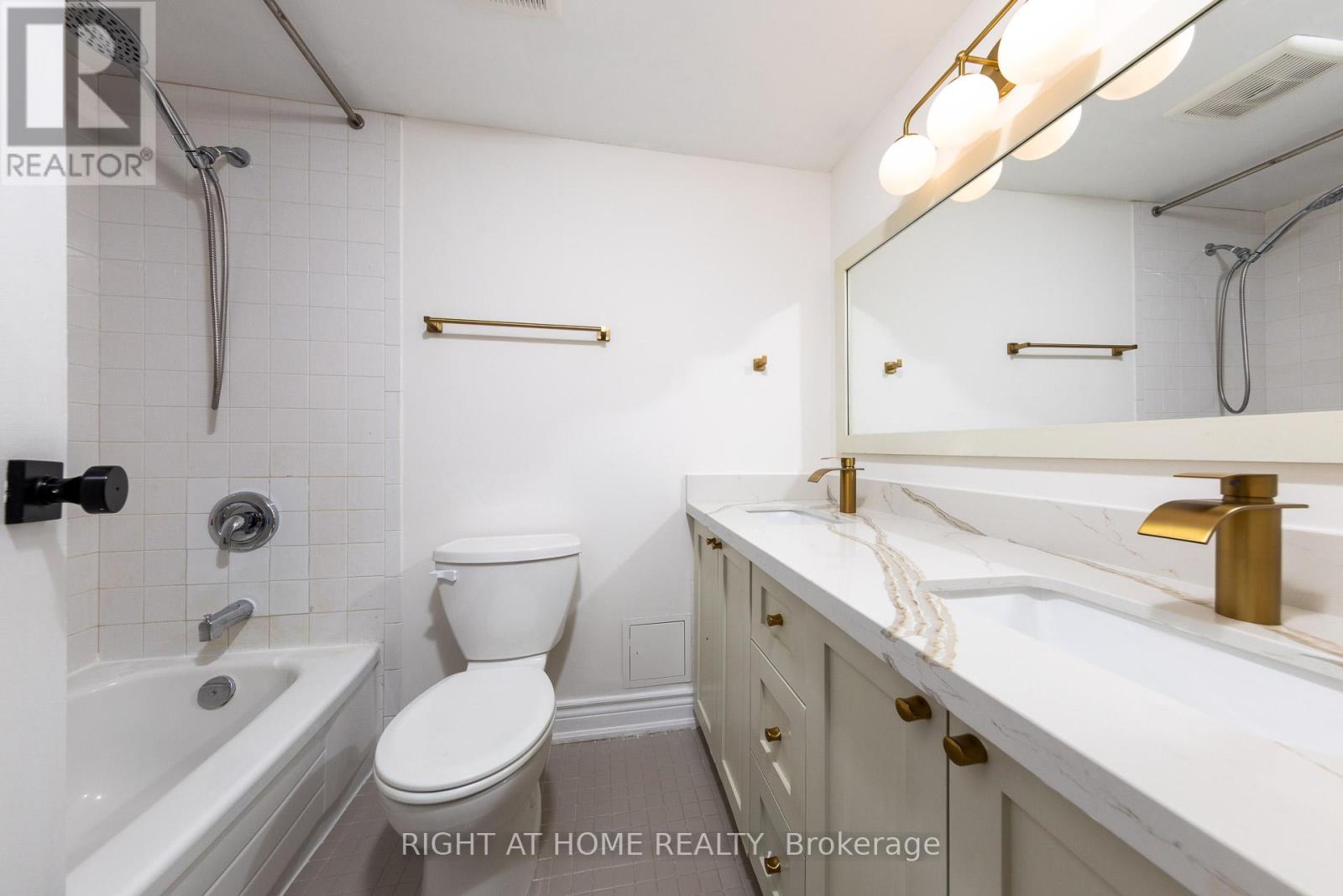 3206 - 10 Tangreen Court, Toronto, Ontario  M2M 4B9 - Photo 19 - C12778092