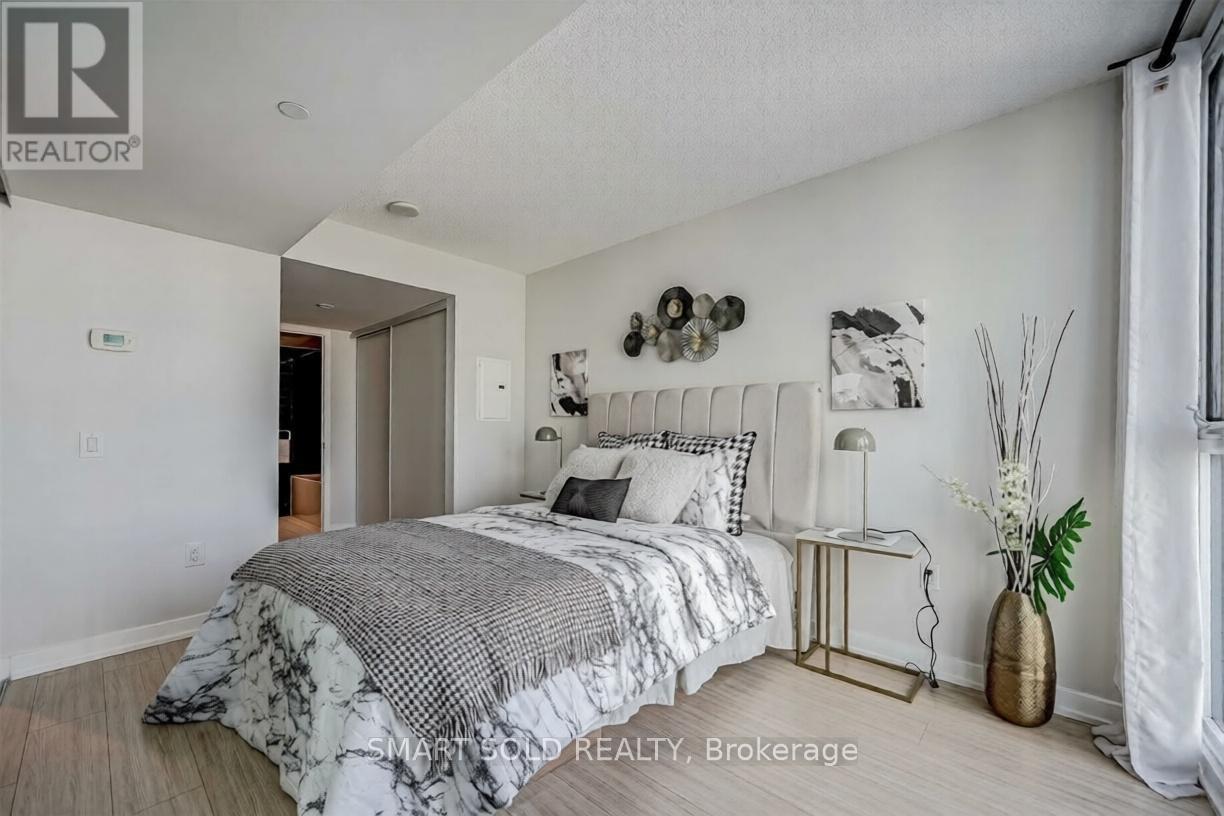 2311 - 85 Queens Wharf Road, Toronto, Ontario  M5V 0J9 - Photo 12 - C12778098