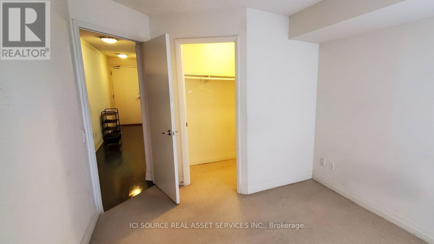 1306 - 25 Carlton Street, Toronto, Ontario  M5B 1L4 - Photo 5 - C12778140