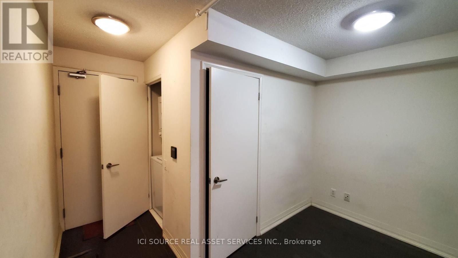 1306 - 25 Carlton Street, Toronto, Ontario  M5B 1L4 - Photo 6 - C12778140
