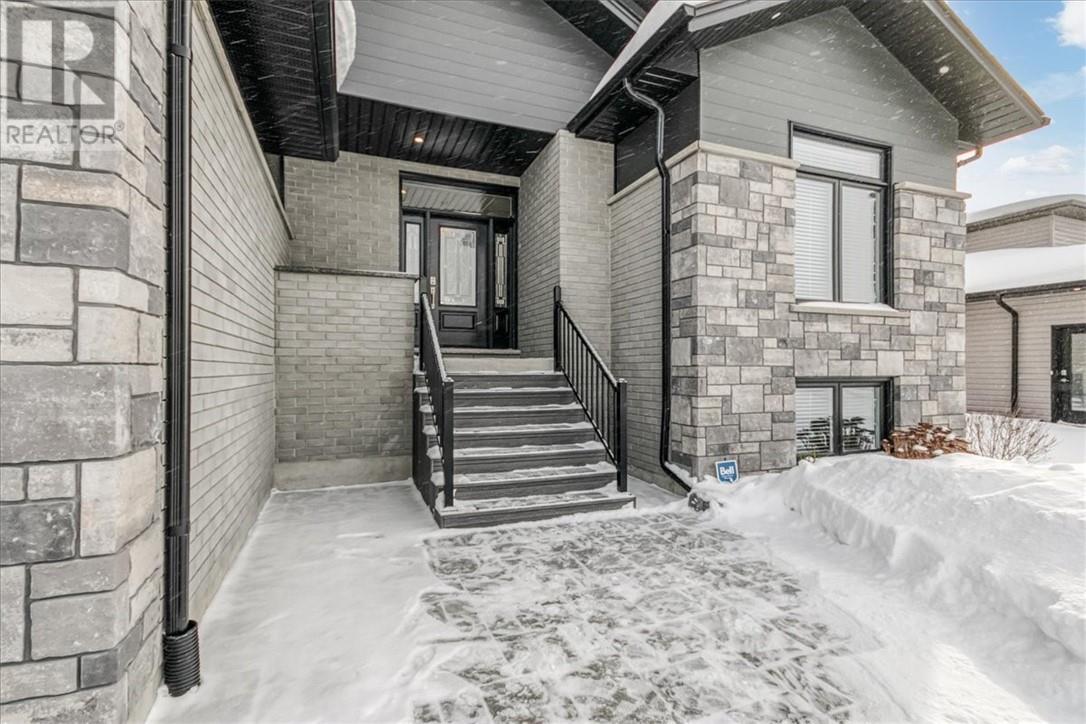 190 Hollybrook Crescent, Azilda, Ontario  P0M 1B0 - Photo 4 - 2126346