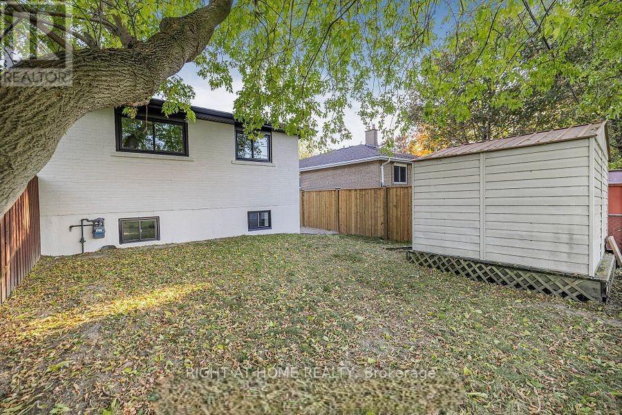 Main - 703 Sunnypoint Drive, Newmarket, Ontario  L3Y 2Z7 - Photo 21 - N12778106