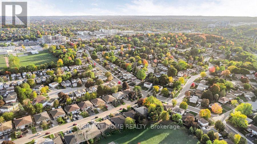 Main - 703 Sunnypoint Drive, Newmarket, Ontario  L3Y 2Z7 - Photo 27 - N12778106