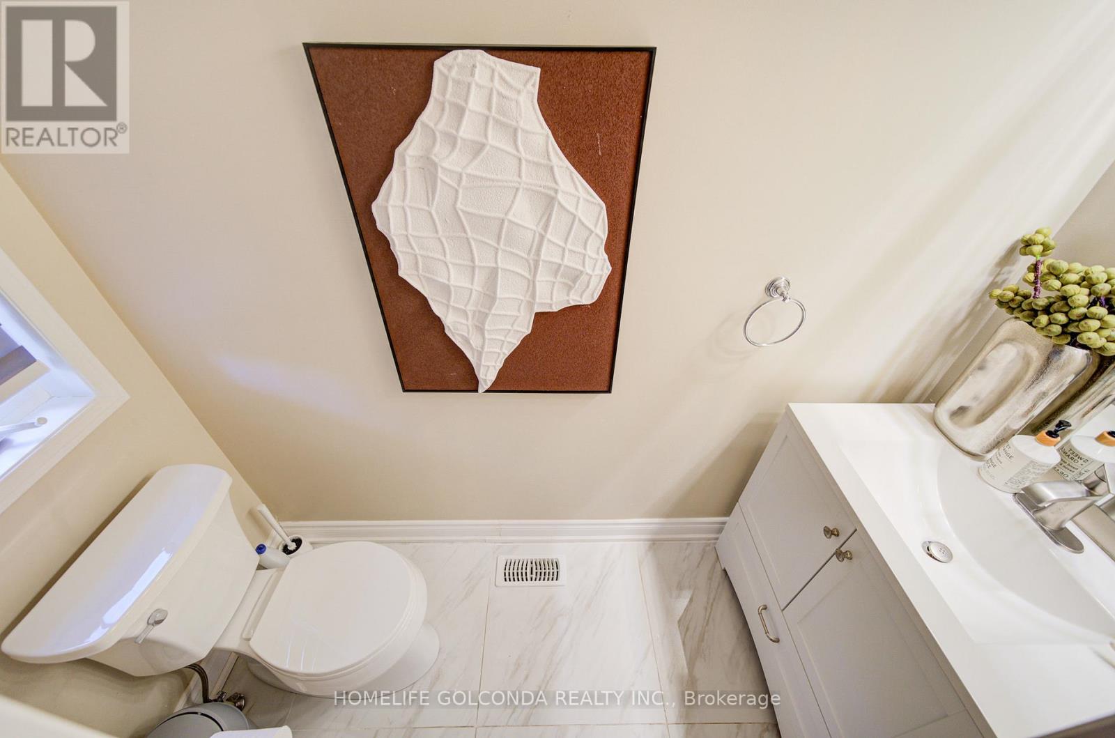 27 Lindcrest Manor, Markham, Ontario  L6B 0A7 - Photo 15 - N12778162