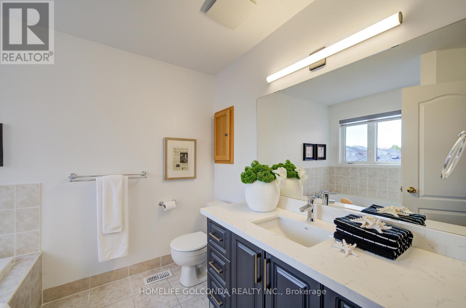 27 Lindcrest Manor, Markham, Ontario  L6B 0A7 - Photo 19 - N12778162