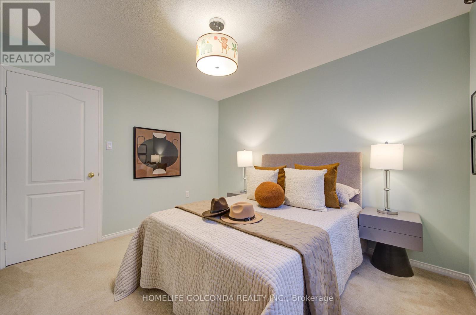 27 Lindcrest Manor, Markham, Ontario  L6B 0A7 - Photo 23 - N12778162