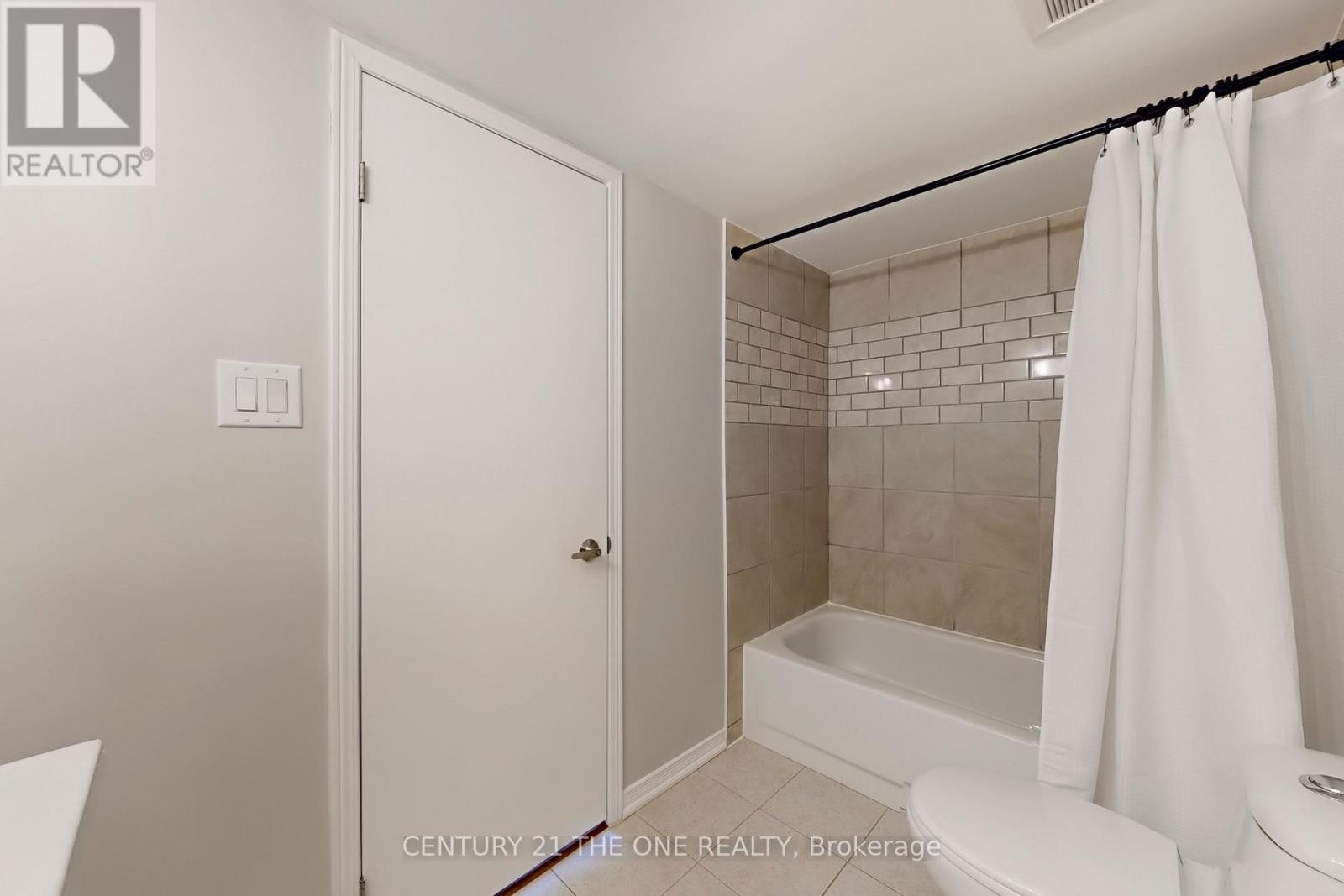 1004 - 75 Weldrick Road E, Richmond Hill, Ontario  L4C 0H9 - Photo 29 - N12778168