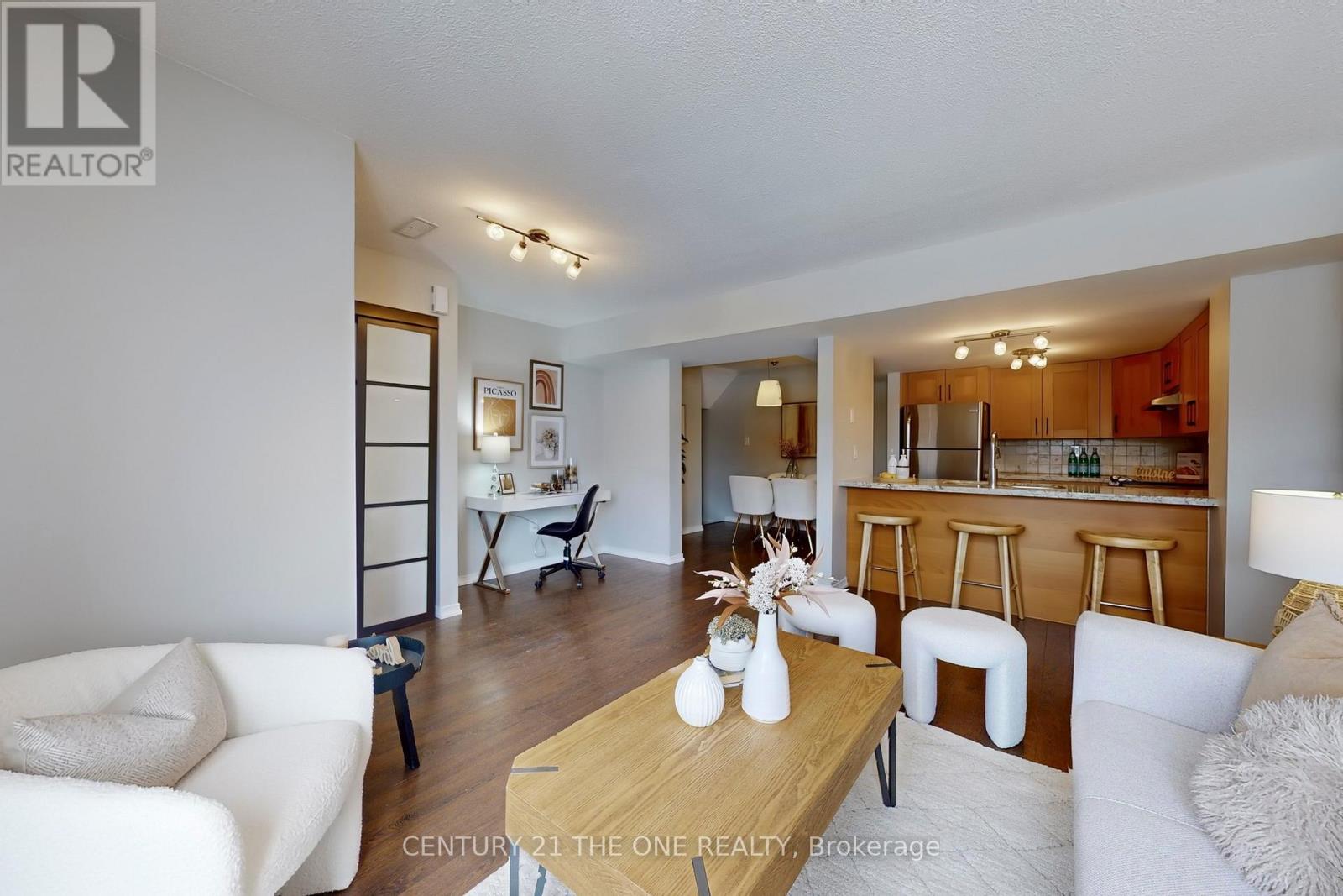 1004 - 75 Weldrick Road E, Richmond Hill, Ontario  L4C 0H9 - Photo 8 - N12778168