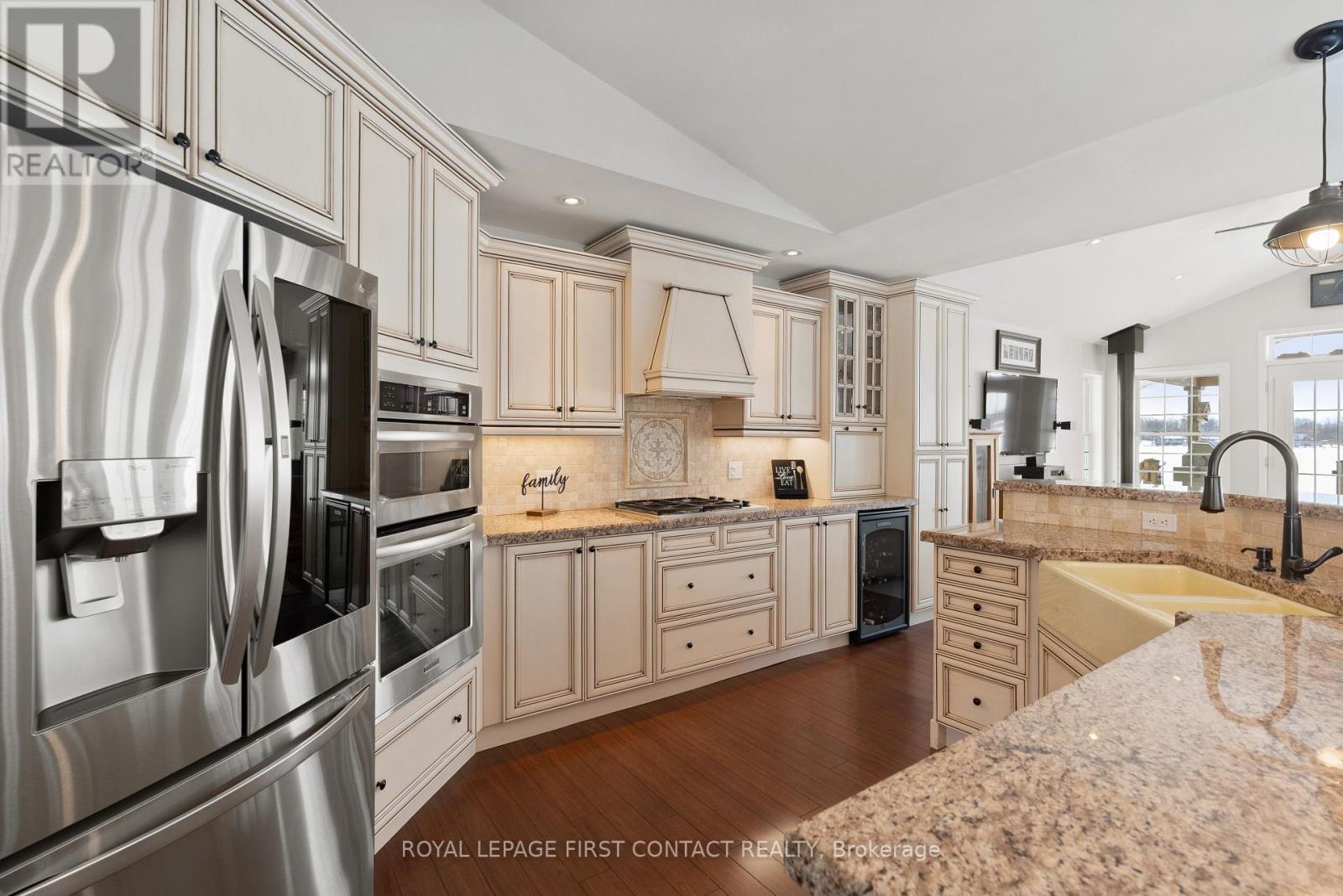 3316 Point Bush Court, Severn (Port Severn), Ontario  L0K 1S0 - Photo 9 - S12778130