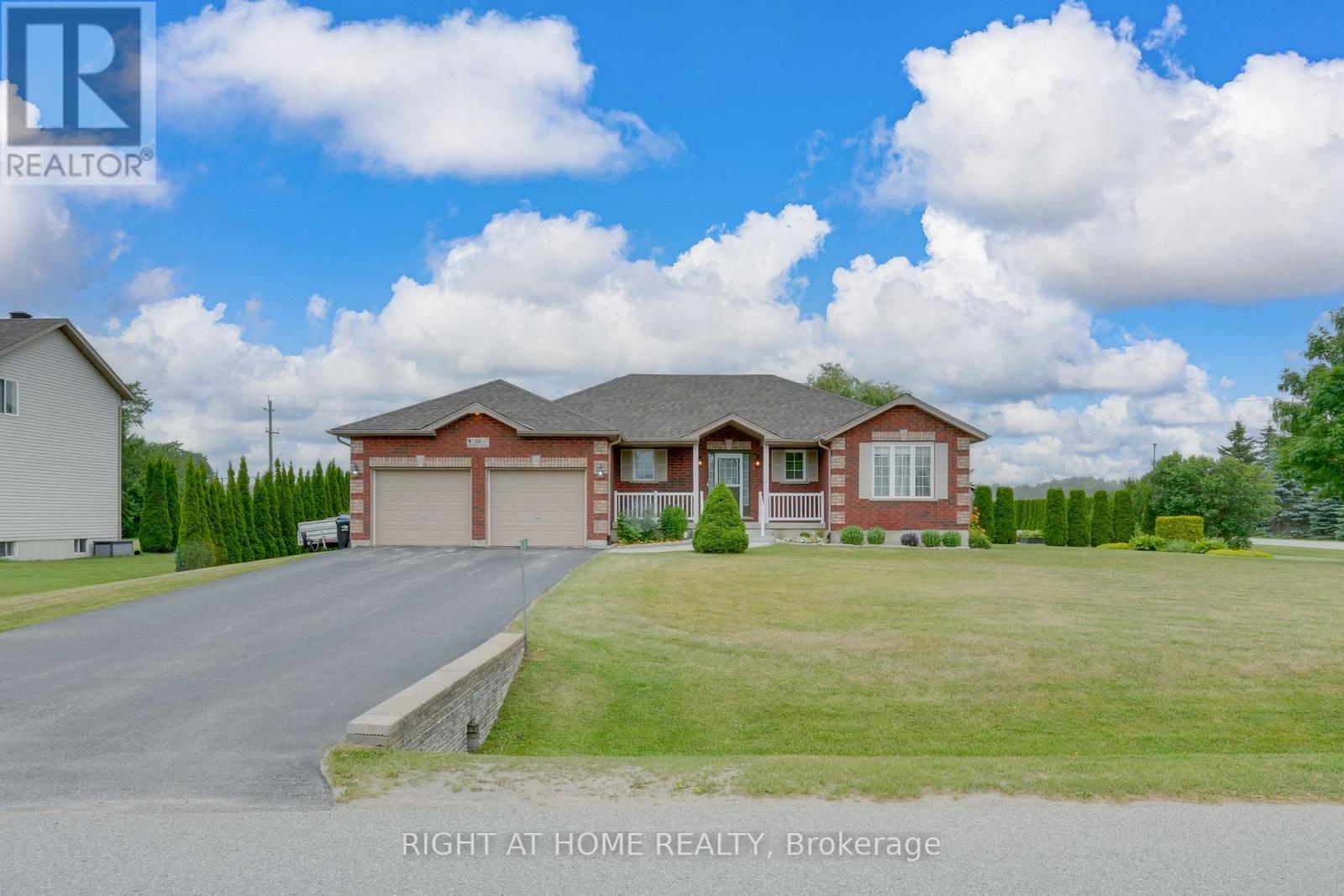 16 O'neill Circle, Springwater (Phelpston), Ontario  L0L 2K0 - Photo 1 - S12778134