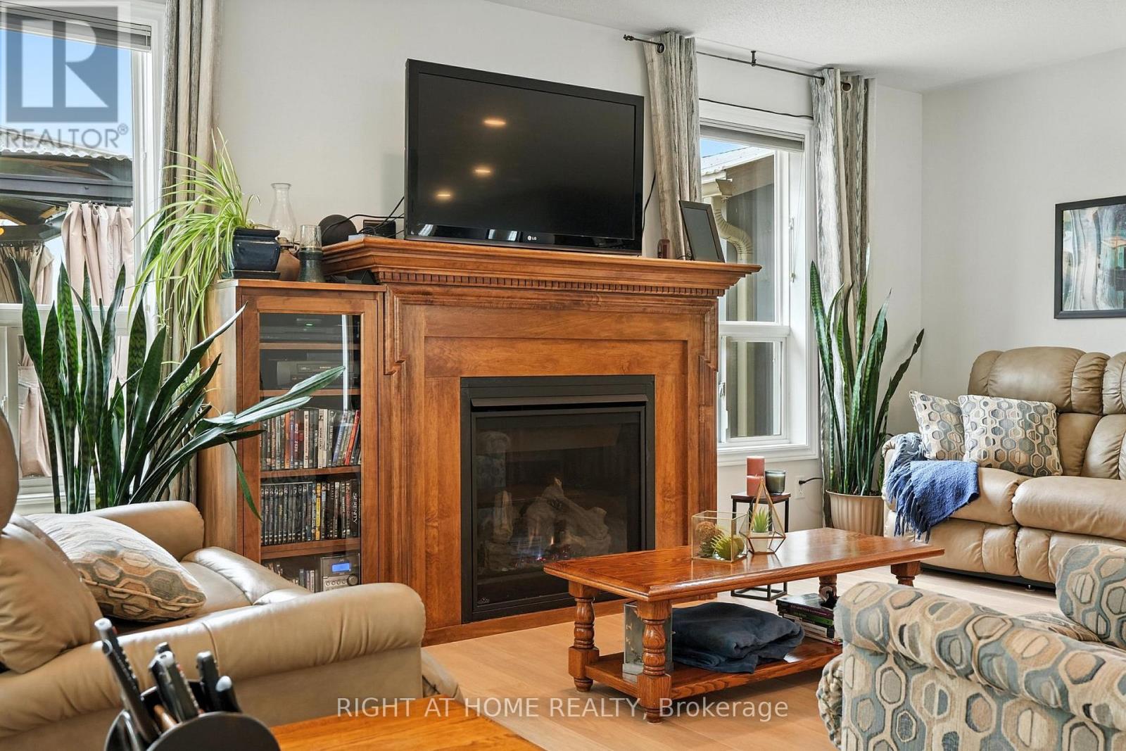 16 O'neill Circle, Springwater (Phelpston), Ontario  L0L 2K0 - Photo 10 - S12778134