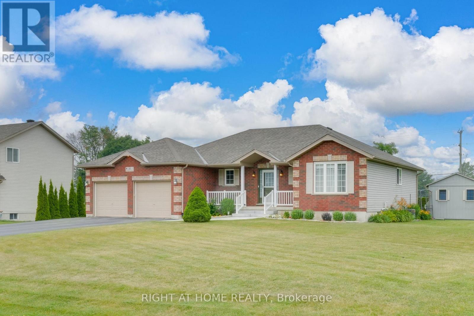 16 O'neill Circle, Springwater (Phelpston), Ontario  L0L 2K0 - Photo 2 - S12778134