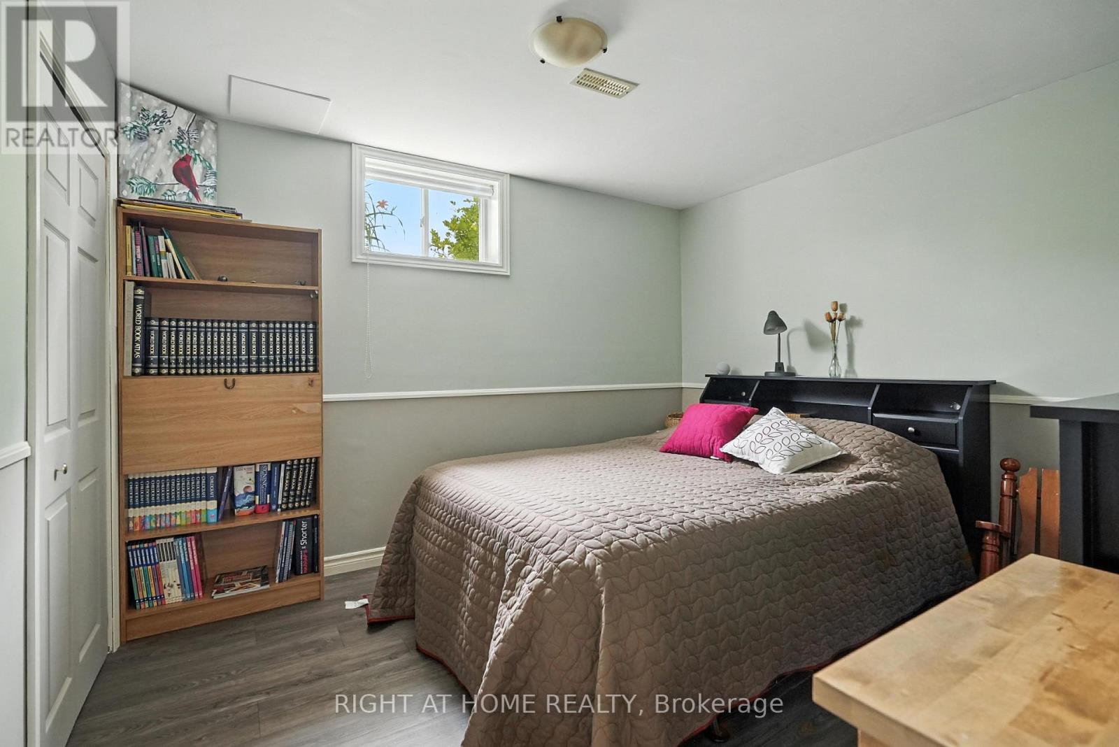 16 O'neill Circle, Springwater (Phelpston), Ontario  L0L 2K0 - Photo 38 - S12778134