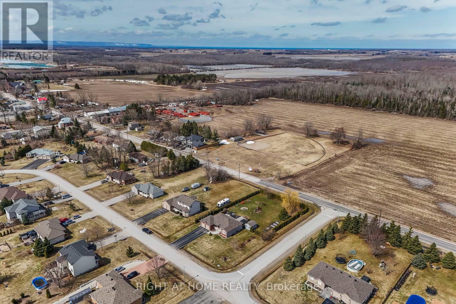 16 O'neill Circle, Springwater (Phelpston), Ontario  L0L 2K0 - Photo 48 - S12778134