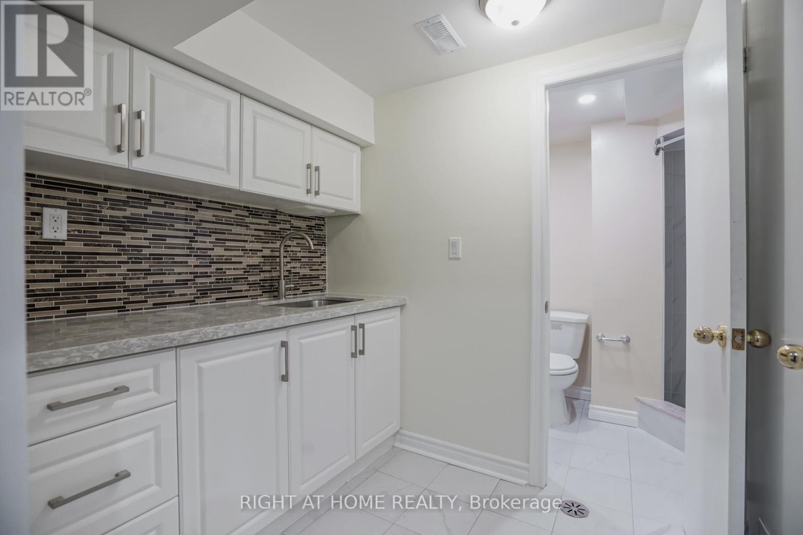 20 - 3510 South Millway Drive, Mississauga, Ontario  L5L 3T9 - Photo 16 - W12778090