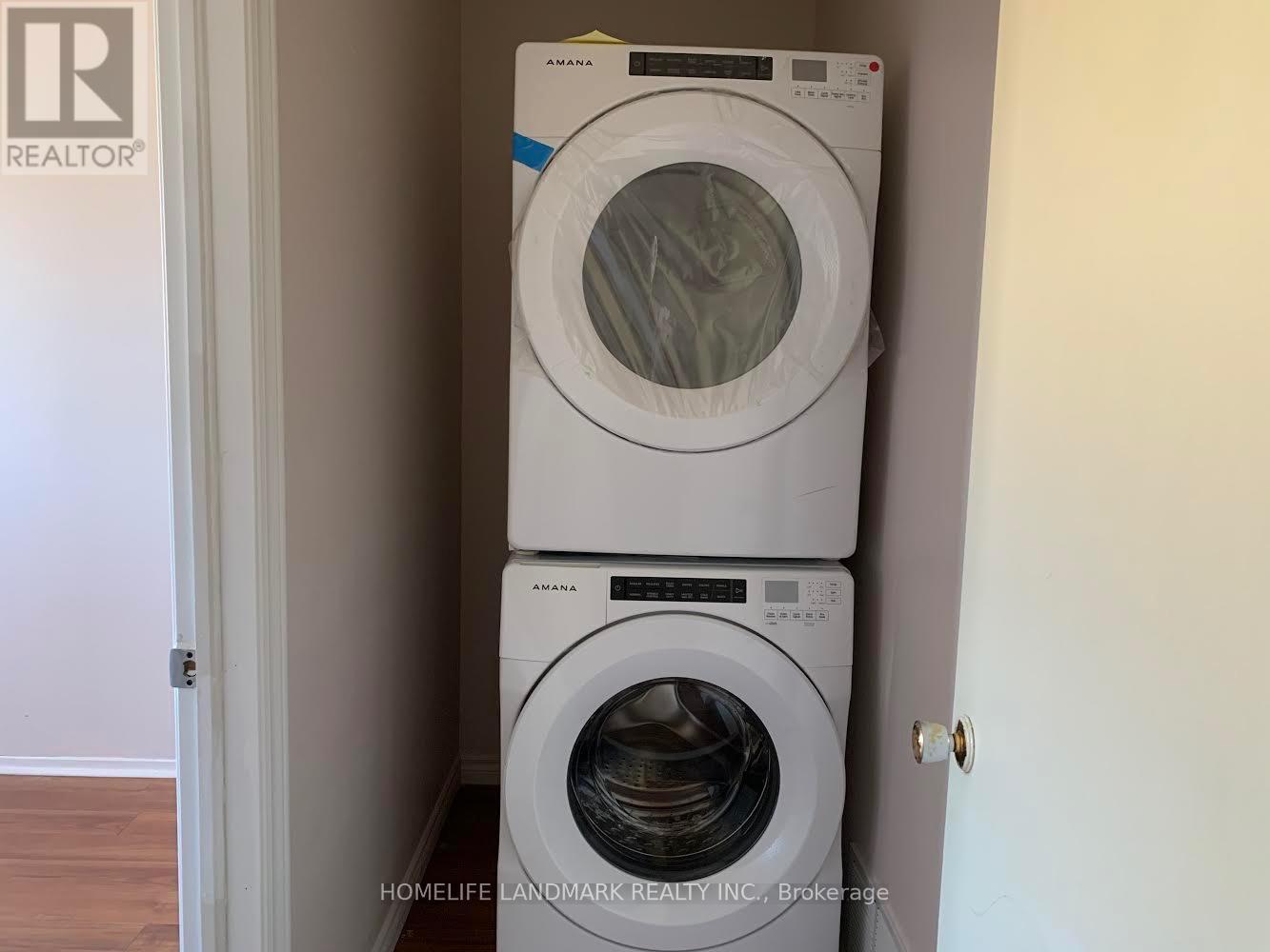 (Upper) - 35 Edenridge Drive, Brampton, Ontario  L6T 3A9 - Photo 5 - W12778112