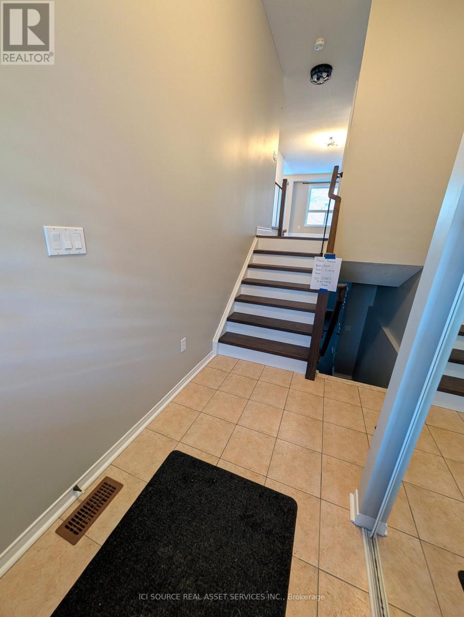 21 - 1480 Britannia Road W, Mississauga, Ontario  L5V 2K4 - Photo 2 - W12778152