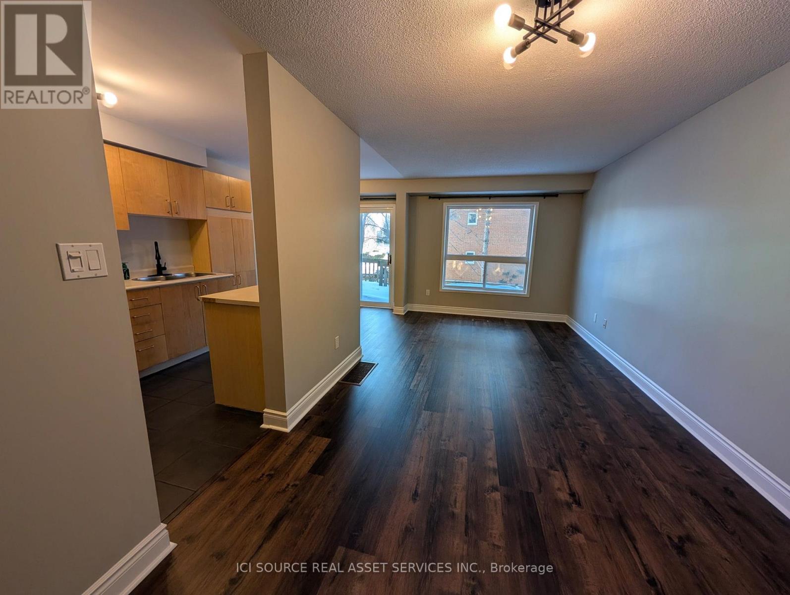 21 - 1480 Britannia Road W, Mississauga, Ontario  L5V 2K4 - Photo 6 - W12778152