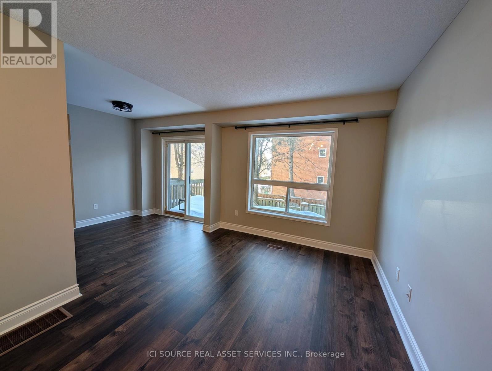 21 - 1480 Britannia Road W, Mississauga, Ontario  L5V 2K4 - Photo 7 - W12778152