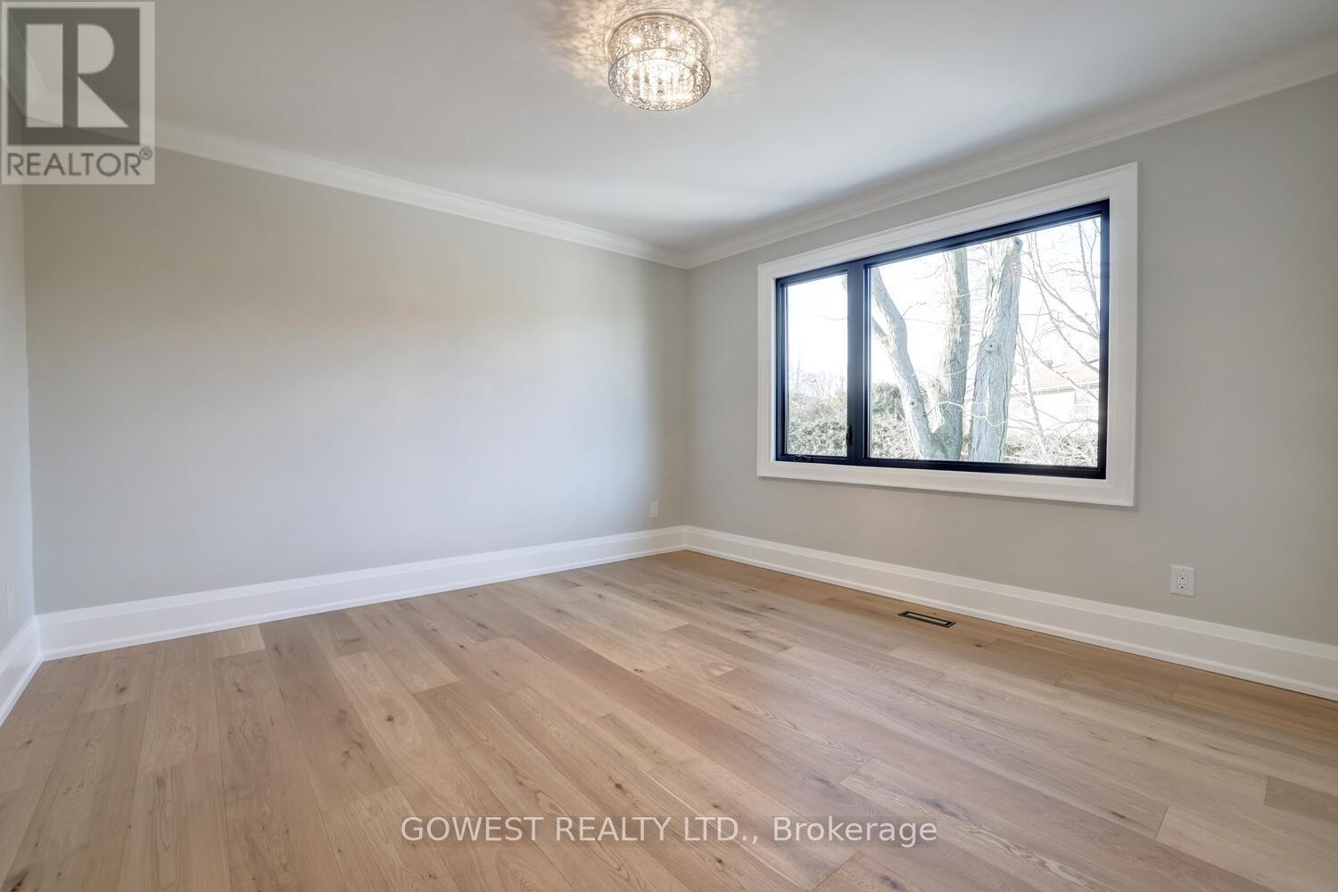 981 Valdese Drive, Mississauga, Ontario  L5C 2Z5 - Photo 31 - W12778154