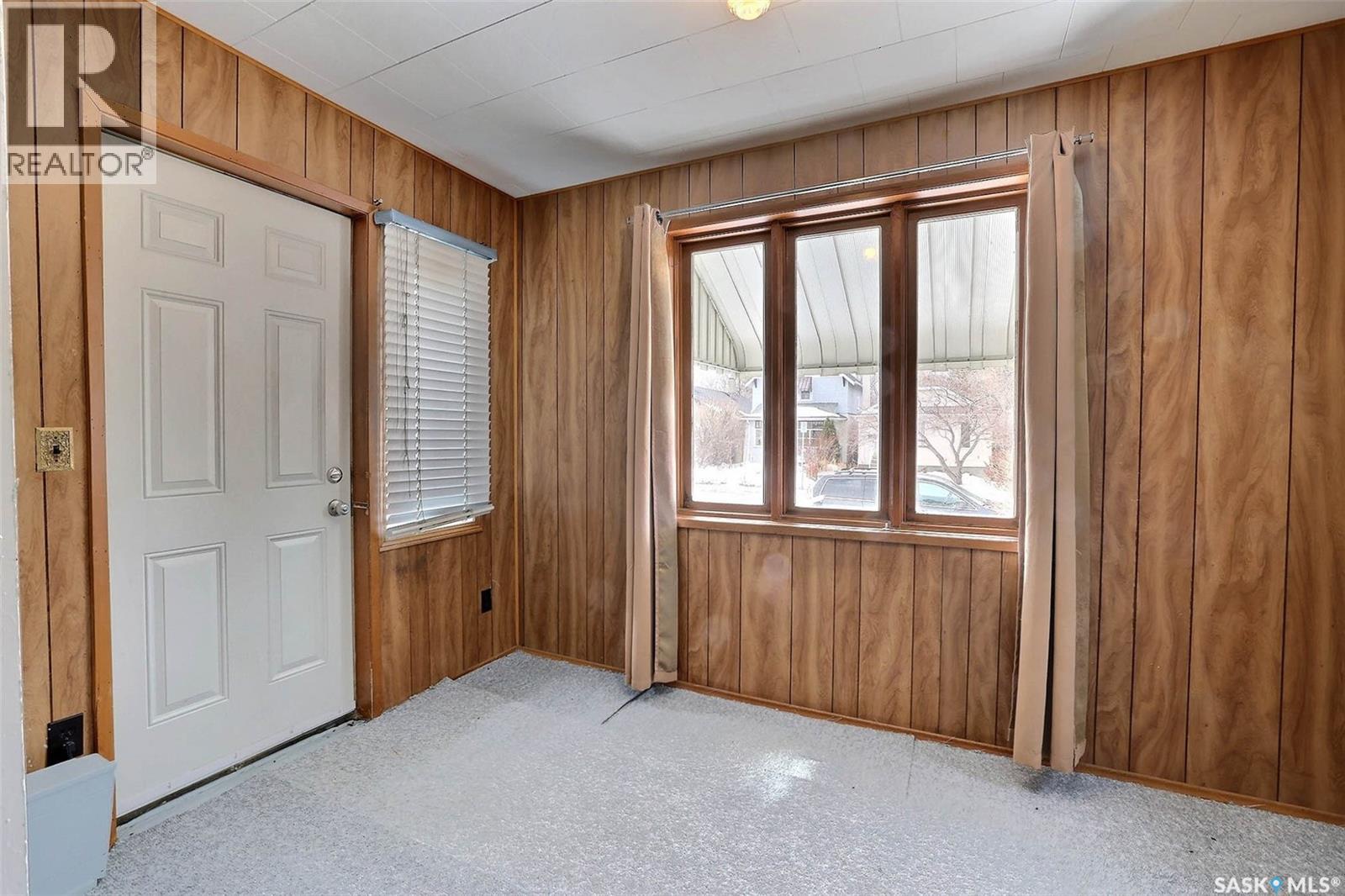 2041 Mctavish Street, Regina, Saskatchewan  S4T 3W8 - Photo 2 - SK028356