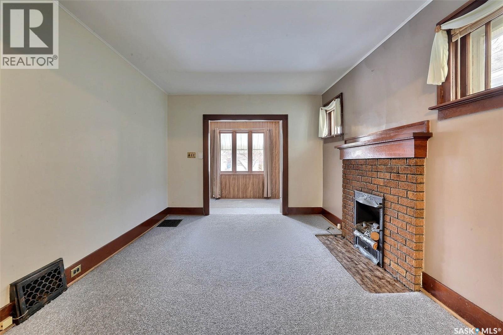 2041 Mctavish Street, Regina, Saskatchewan  S4T 3W8 - Photo 6 - SK028356