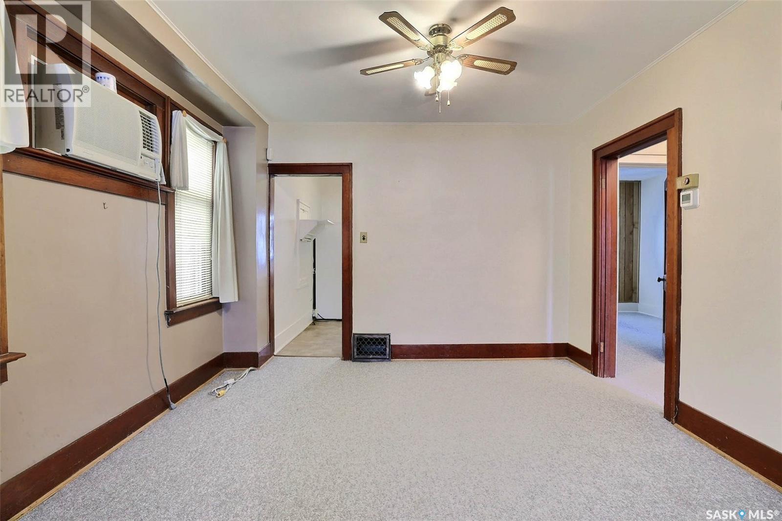 2041 Mctavish Street, Regina, Saskatchewan  S4T 3W8 - Photo 7 - SK028356