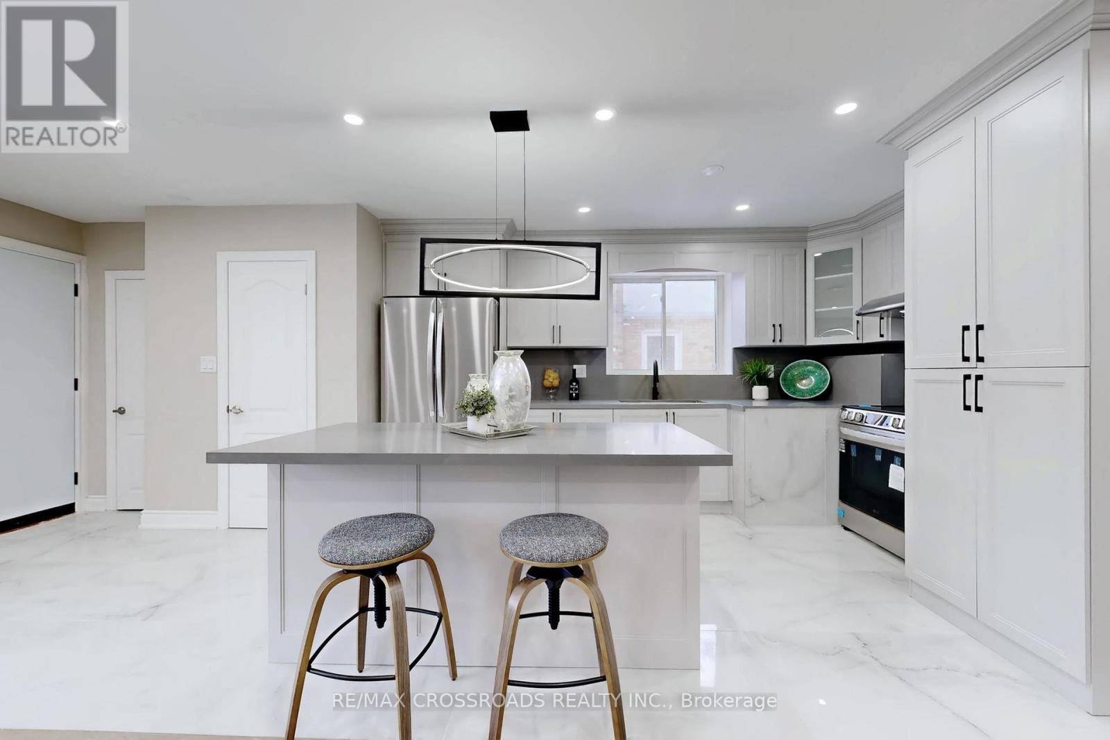 126 Portsdown Road, Toronto, Ontario  M1P 1V5 - Photo 12 - E12774352