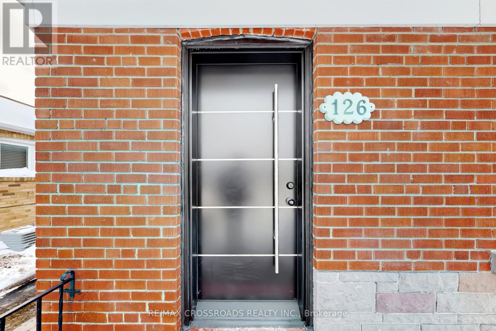 126 Portsdown Road, Toronto, Ontario  M1P 1V5 - Photo 4 - E12774352