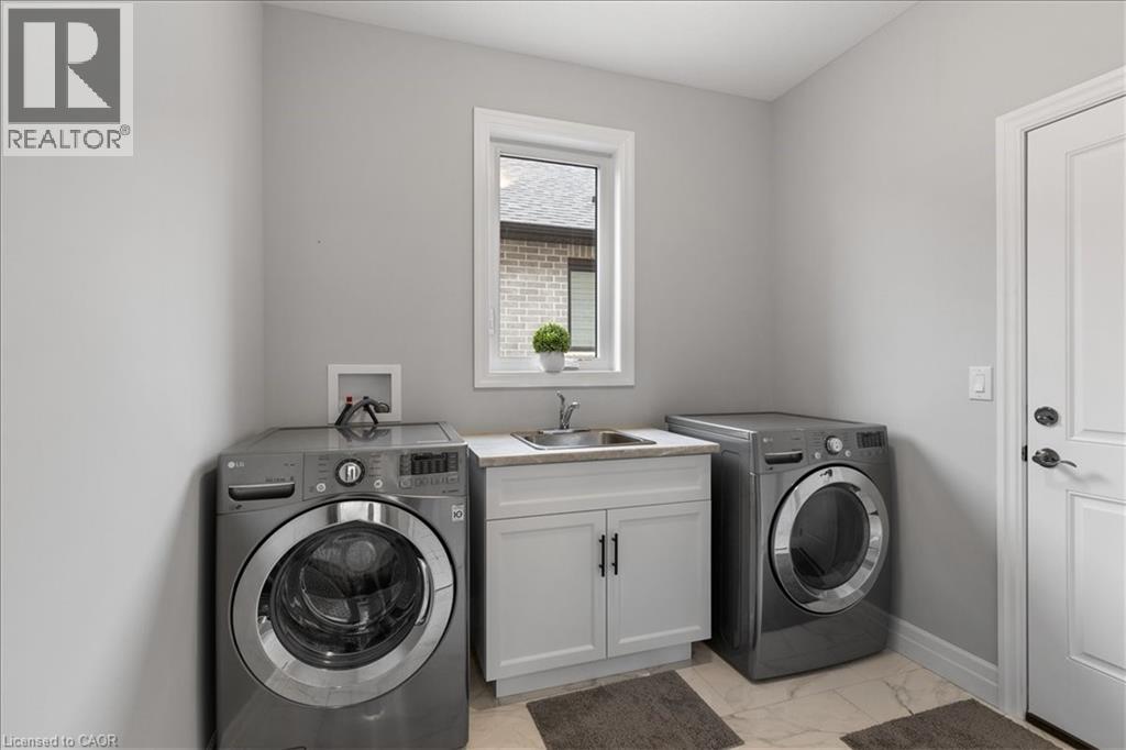 21 Sycamore Drive N, Tillsonburg, Ontario  N4G 5R9 - Photo 21 - 40803919