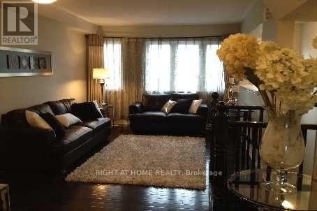 20 Ferguson Street, Toronto, Ontario  M1L 0C2 - Photo 3 - E12778180