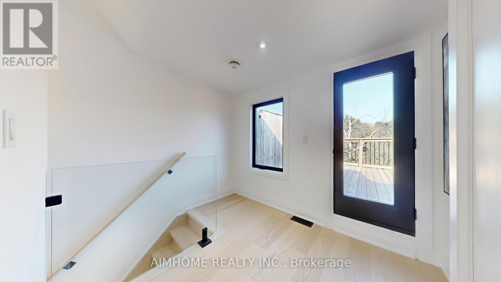 38 Sparkhall Avenue, Toronto, Ontario  M4K 1G5 - Photo 23 - E12778184