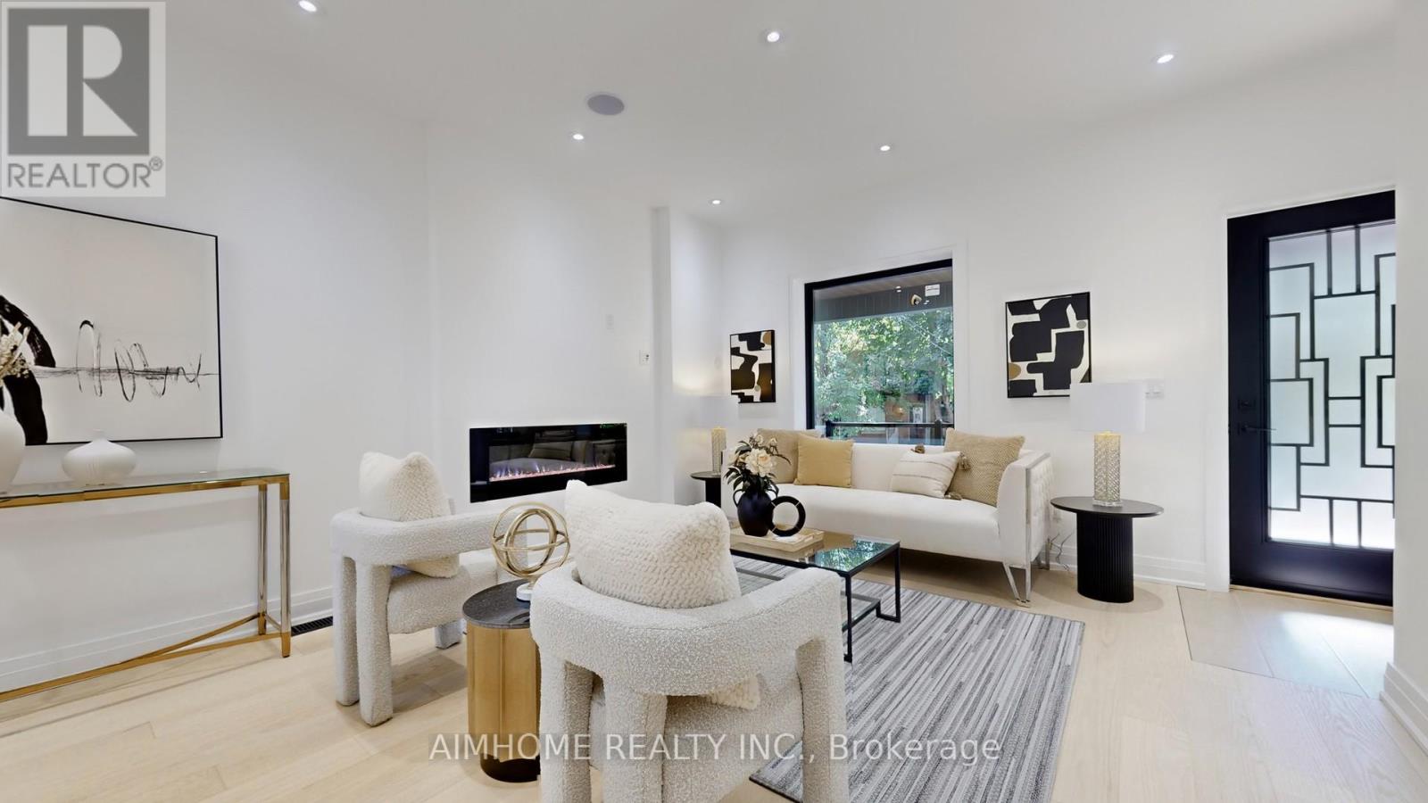 38 Sparkhall Avenue, Toronto, Ontario  M4K 1G5 - Photo 4 - E12778184