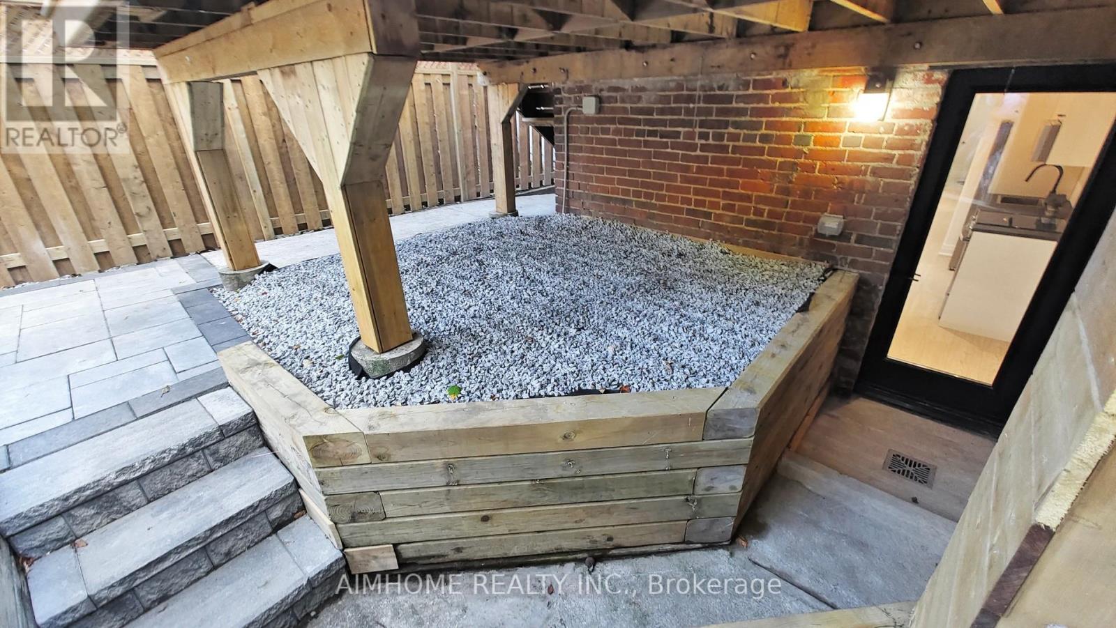 38 Sparkhall Avenue, Toronto, Ontario  M4K 1G5 - Photo 42 - E12778184