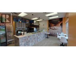 4 - 16700 BAYVIEW AVENUE, Newmarket, Ontario