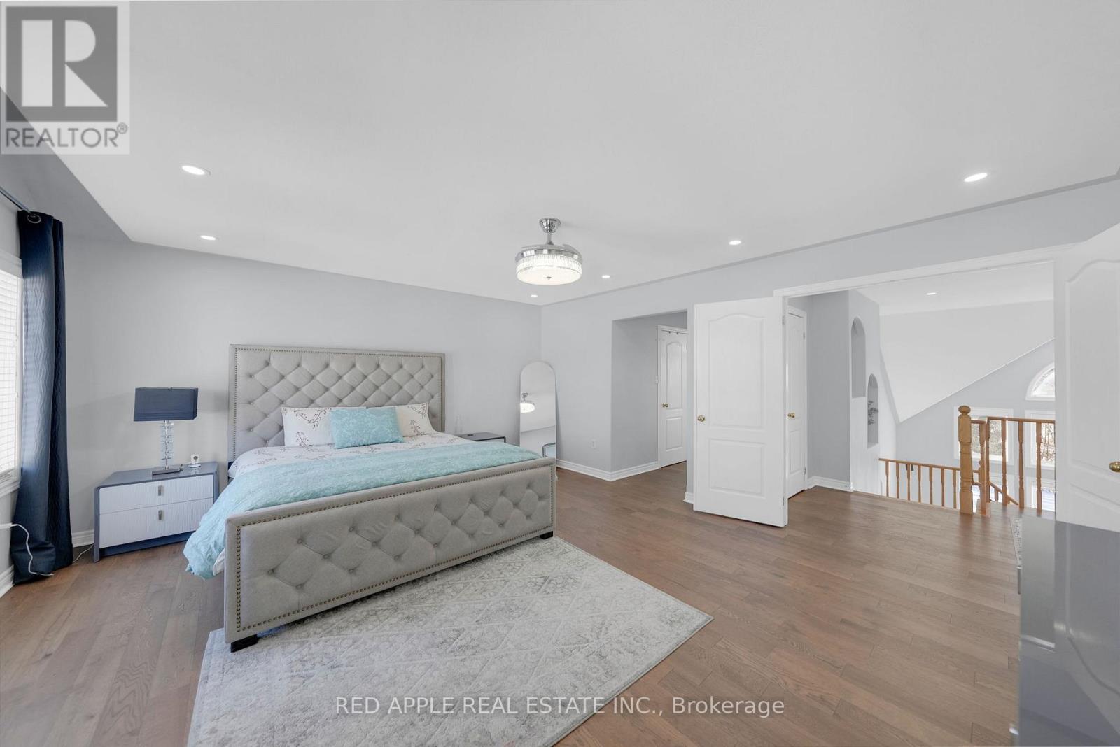 8 Strathmore Place, Barrie, Ontario  L4N 0K1 - Photo 15 - S12778200