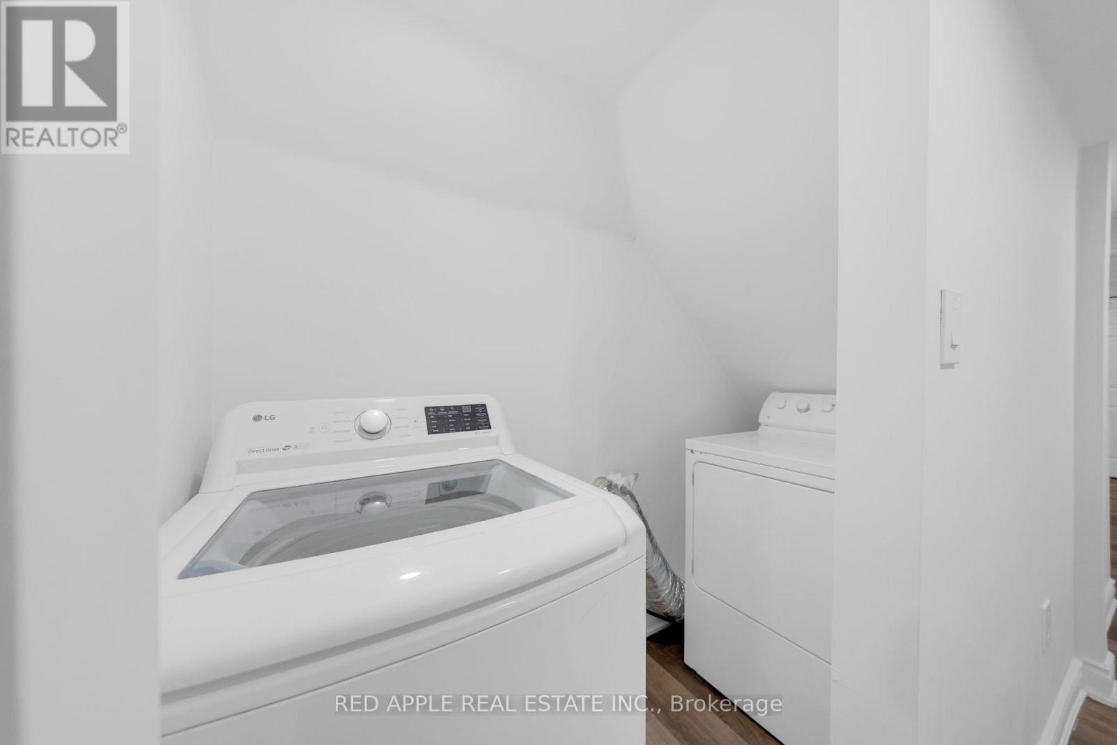 8 Strathmore Place, Barrie, Ontario  L4N 0K1 - Photo 29 - S12778200