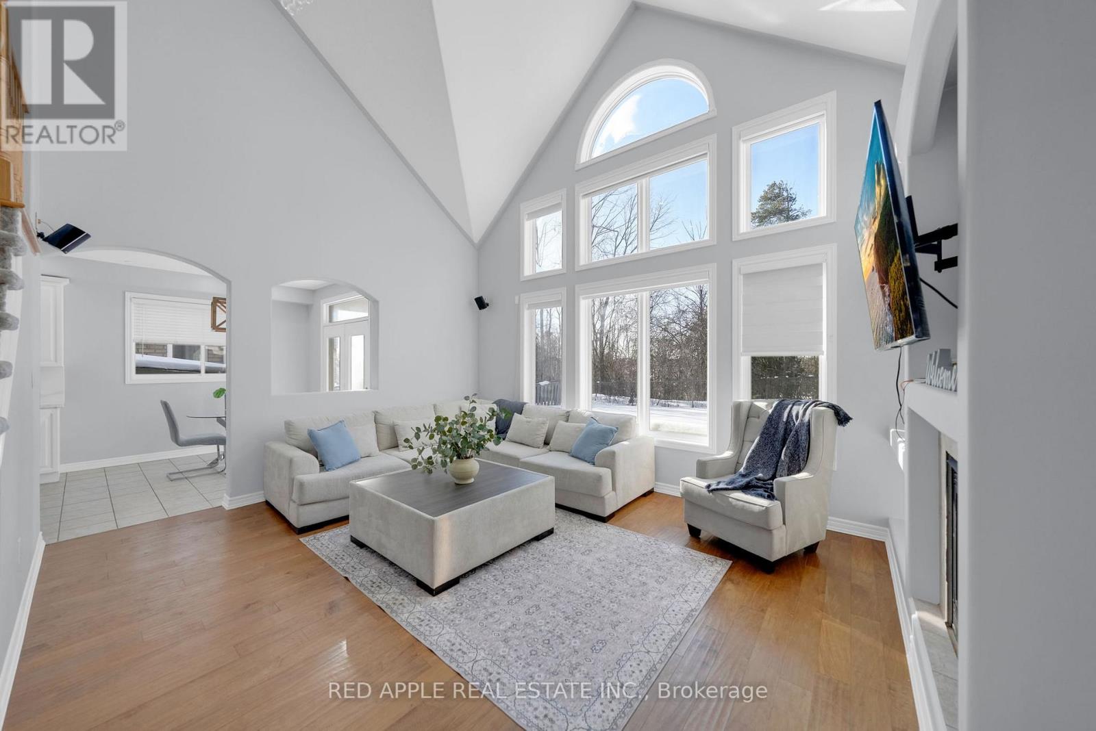 8 Strathmore Place, Barrie, Ontario  L4N 0K1 - Photo 7 - S12778200