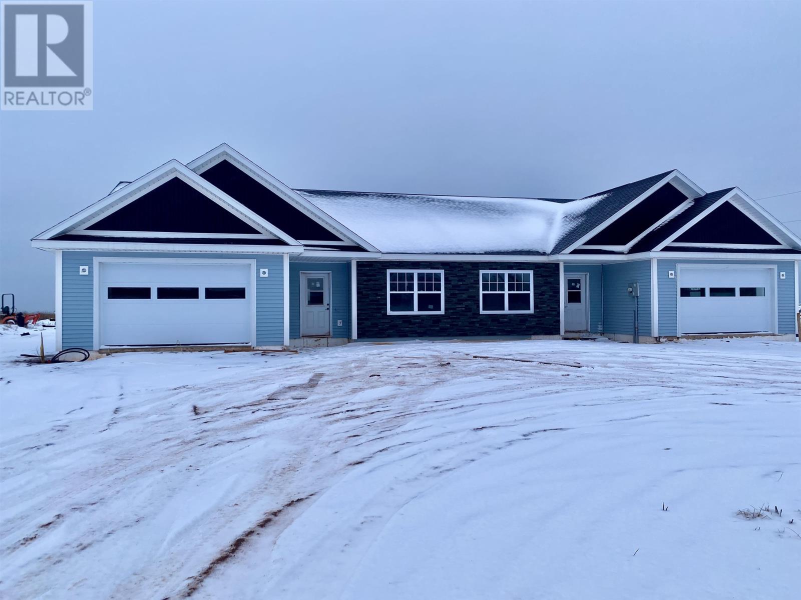 8 & 10 Brianna Street - Cavendish Horizon Estates, Cavendish, Prince Edward Island  C0A 1N0 - Photo 2 - 202521707