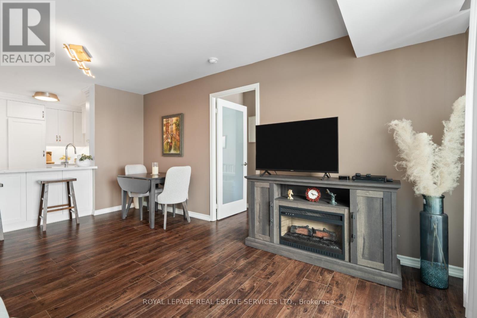 1205 - 4879 Kimbermount Avenue, Mississauga, Ontario  L5M 7R8 - Photo 12 - W12778172