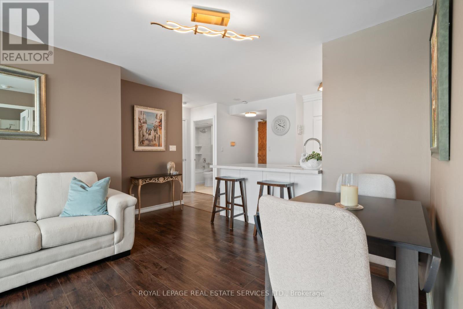 1205 - 4879 Kimbermount Avenue, Mississauga, Ontario  L5M 7R8 - Photo 8 - W12778172