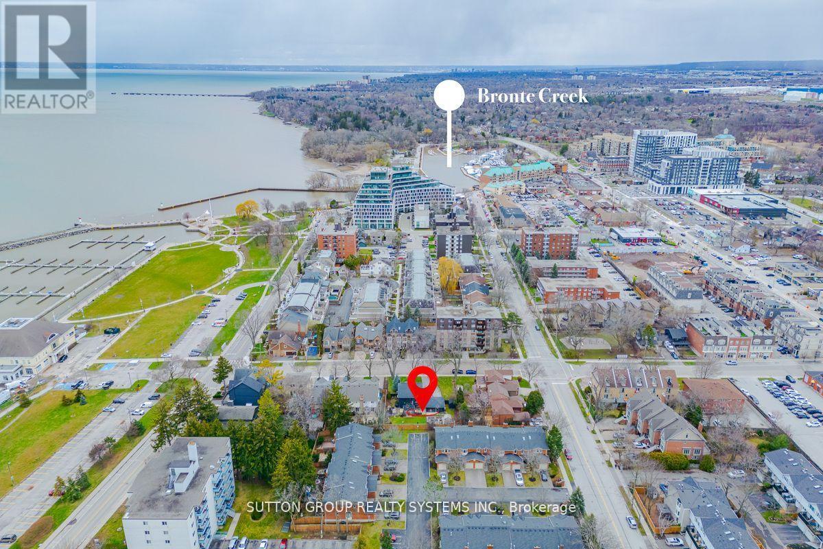 47 Nelson Street, Oakville, Ontario  L6L 3H5 - Photo 24 - W12778182