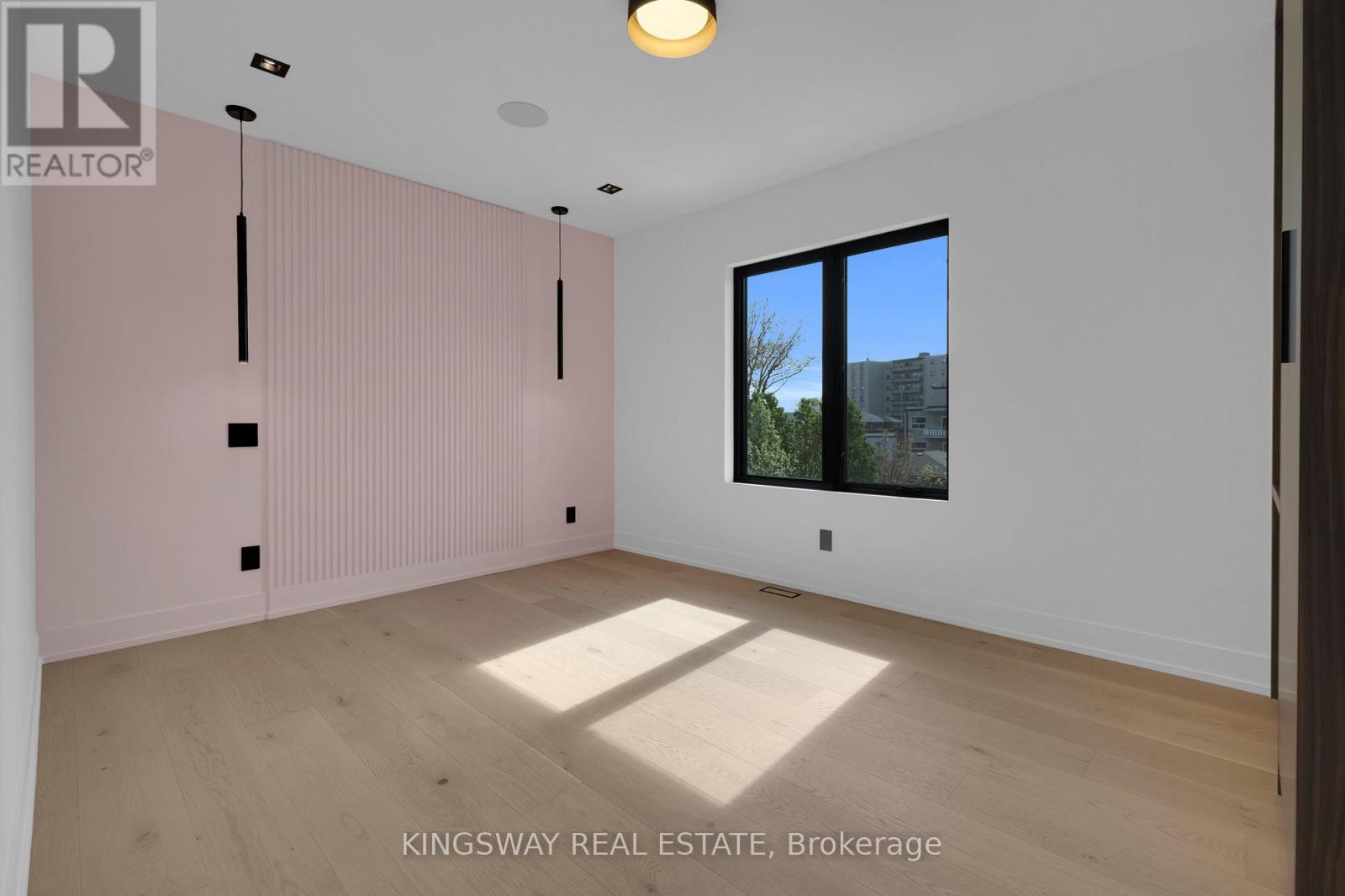 17 Broadview Avenue, Mississauga, Ontario  L5H 2S8 - Photo 35 - W12778192