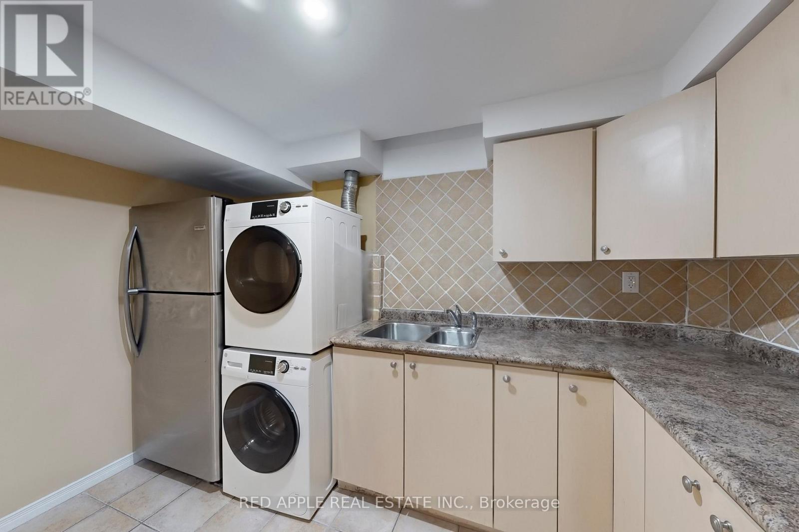 Bsmt - 50 Pergola Way, Brampton (Bram West), Ontario  L6Y 5N1 - Photo 10 - W12778198